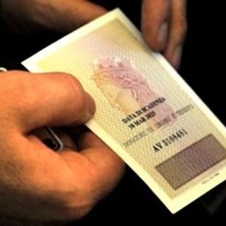 Torino, rissa all'anagrafe di via Stradella