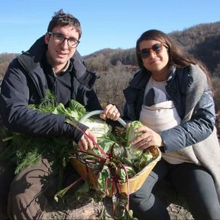 A Monastero di Vasco, Valentina, 33 anni, diplomata, gestisce in conversione biologica i 14 ettari di Casa Colet