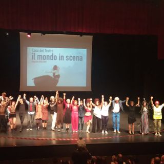 Alla Casa del Teatro va in scena il mondo intero: e salgono sul palco Appendino, Leon e Patti