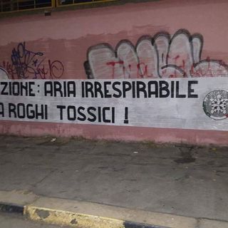 CasaPound sui campi rom: &quot;Attenzione: aria irrespirabile. Basta roghi tossici&quot;