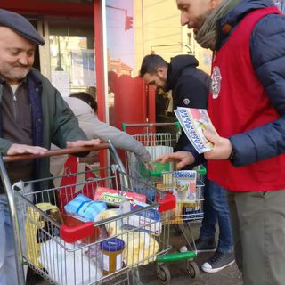 "CasaPound: raccolte alimentari per chi è in difficoltà. Rossino: "Prima gli italiani"