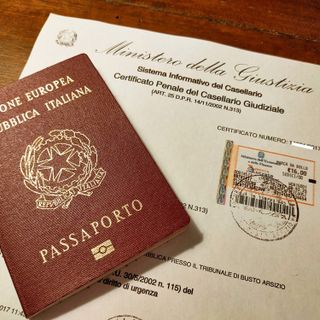 Casellario giudiziale: Cos’è, a cosa serve, come e quando richiederlo