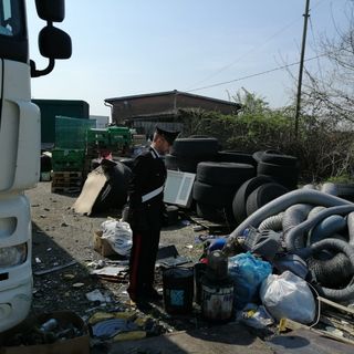 Rifiuti tossici a due passi da La Mandria: 10 denunciati