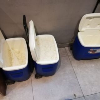 Giro di vite a San Salvario per il commercio fuori dalle regole: sequestrati 68 chili di cibo