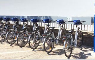 A Torino nuove colonnine per la ricarica di bici e carrozzine elettriche