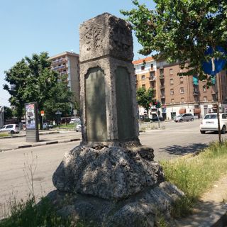 Il cippo dimenticato di piazza Bengasi: sì al suo recupero storico e culturale