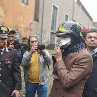 Incendio alla Cavallerizza Reale, Cirio: &quot;Dovrebbe attrarre turisti e non ospitare abusivi&quot; (FOTO e VIDEO)