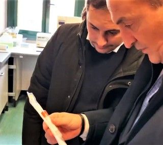 A Cuneo uno dei tre nuovi laboratori per analizzare i tamponi del Coronavirus: così la Regione raddoppia la capacità dei test giornalieri e Amedeo di Savoia e Molinette &quot;respirano&quot;