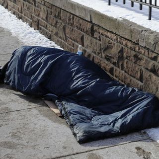 Torino, era malnutrito il clochard morto per assideramento