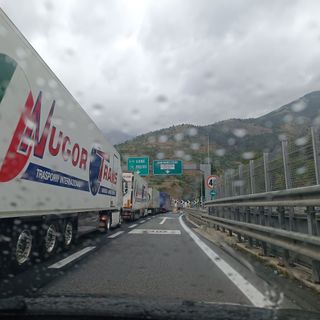 Al Frejus code fino a 2 ore per chi va in Francia, Uncem: &quot;Cartelli più chiari per uscita Bardonecchia&quot;