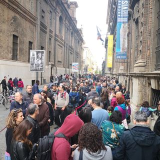 A Torino per Pasquetta i musei protagonisti: lunghe code all'Egizio, Palazzo Reale e alla Mole