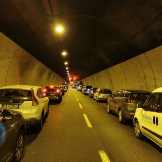 Chiude il Monte Bianco, il Frejus si prepara a un forte aumento del traffico sulla A32: si studia piano alternativo