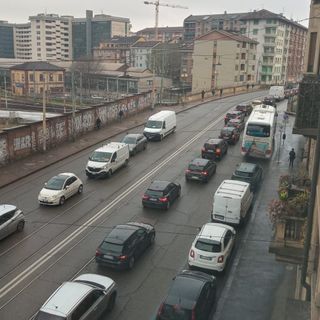 Allarme traffico su corso Sommeiller