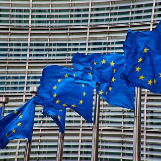 Approfondire l'Unione economica e monetaria dell'Europa: bilancio della Commissione sui progressi compiuti