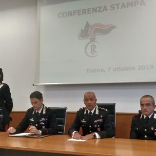 Nove arresti per spaccio alle "Case Bianche" delle Vallette: in manette anche una badante-pusher