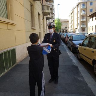 La Polizia Municipale collabora con le scuole alla distribuzione di 150 tablet