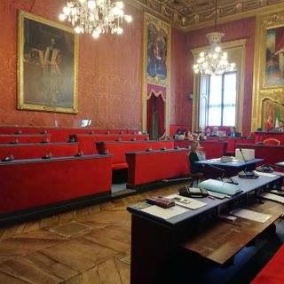 Torino, il M5S diserta il consiglio comunale per protestare contro Mattarella