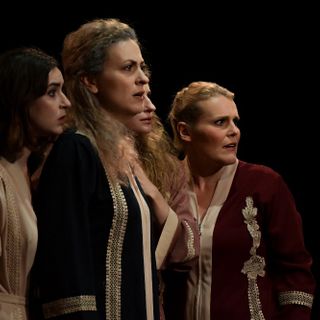 La resistenza delle donne rivive in &quot;Troiane&quot;: parte da Torino la tournée dell'ultima produzione di Casa Fools