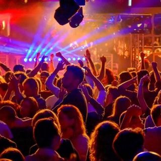 Festa con vendita di alcool a minorenni, chiusa per 15 giorni nota discoteca in Borgo Po