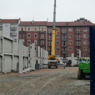 In foto i lavori in corso nel cantiere tra via Tunisi e corso Sebastopoli In foto i lavori in corso nel cantiere tra via Tunisi e corso Sebastopoli