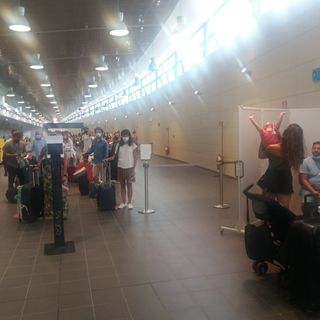 Quattro i casi positivi tra i viaggiatori controllati ieri a Caselle