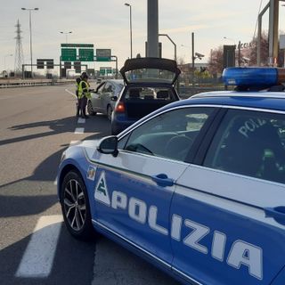 Coronavirus, controlli della polizia sulle autostrade piemontesi: 9 denunciati per violazione dei divieti