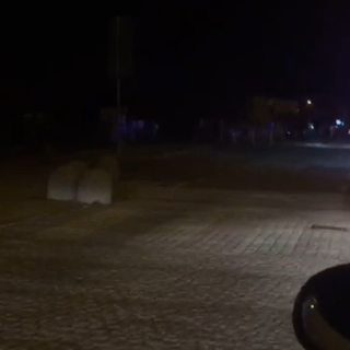 Auto dei carabinieri al buio