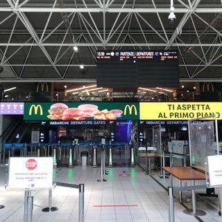 Ricercato rintracciato in Germania e convinto a tornare in Italia: arrestato