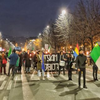 Fiaccolata per ricordare le Foibe: contestazione davanti al Politecnico