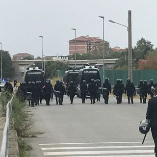 Cinque ore di marcia e 30 minuti di scontri, così si conclude la protesta contro il G7 di Venaria