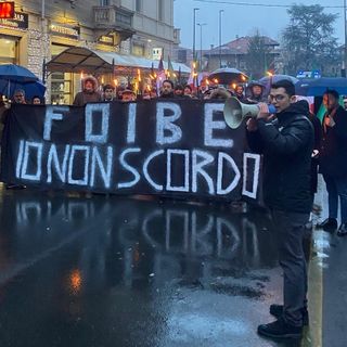 Manifestazione e fiaccolata di FdI per ricordare le vittime delle Foibe
