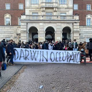 Il liceo Darwin di Rivoli occupato