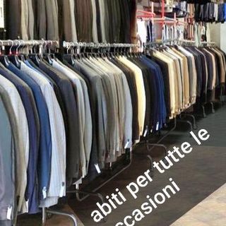 Ad Albenga la Tinsil&quot;One&quot; non chiude. Anzi a febbraio 2021 rinnova il reparto uomo