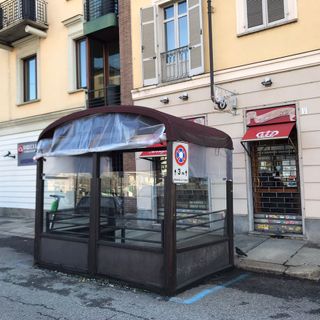 foto del dehors del bar di corso Re Umberto