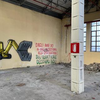 fabbrica abbandonata