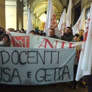 La protesta degli insegnanti delle scuole dell'infanzia arriva in Consiglio regionale