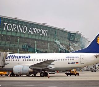 Torino, il Teatro Regio fa scalo all'aeroporto di Caselle con dieci concerti