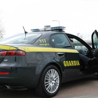 Blitz della Finanza contro il fenomeno del contrabbando di sigarette, 12 persone denunciate