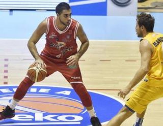 Basket: la Manital battuta 77-72 dai vice campioni d'Italia della Grissin Bon Reggio Emilia