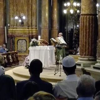 Islamici e cristiani insieme a Messa per dire no al terrorismo