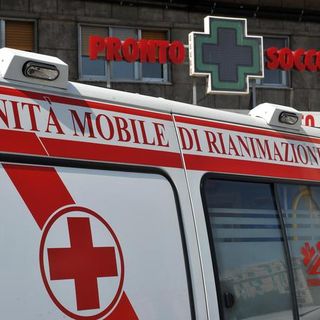 Beve per errore acido citrico, grave donna di 56 anni