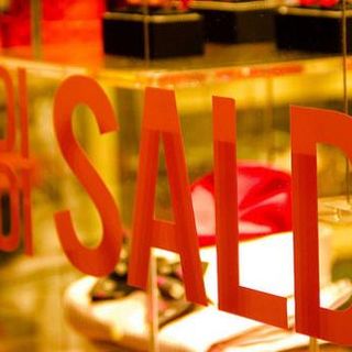 Dal 7 luglio via ai saldi estivi in Piemonte, tutti i consigli del Codacons