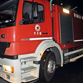 Incendio doloso a due auto, è caccia al piromane di Borgo Vittoria