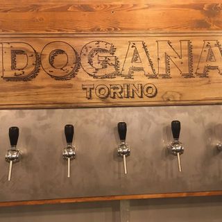 locale pubblico Dogana