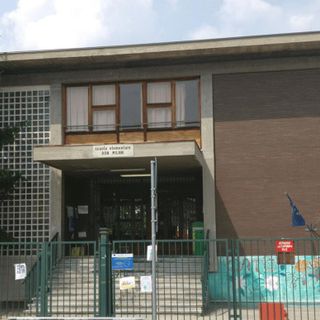 Nichelino, si rompe la serratura d'ingresso alla elementare Don Milani: i bambini restano fuori