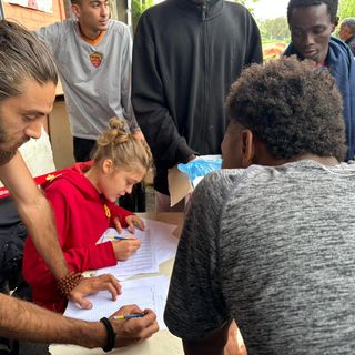 donazione materiali in via traves