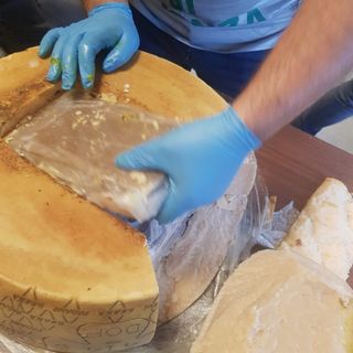 droga nascosta nel parmigiano