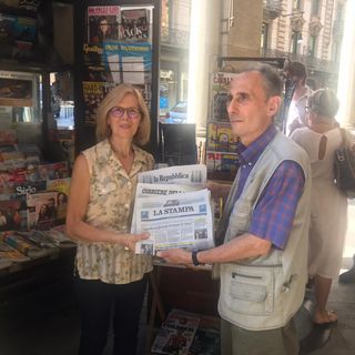 Chiude l’edicola storica di via Pietro Micca: “Disposti a venderla a 1 euro al Comune”  [FOTO e VIDEO]
