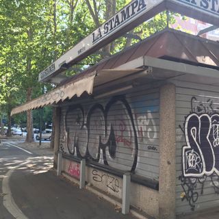 C'erano una volta le edicole a Torino: in dieci anni quasi la metà ha chiuso