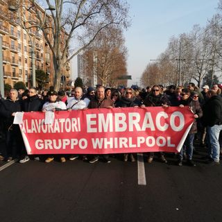 Ex Embraco, il Mise vede Whirlpool e lunedì mattina i parlamentari e i consiglieri regionali incontrano i lavoratori